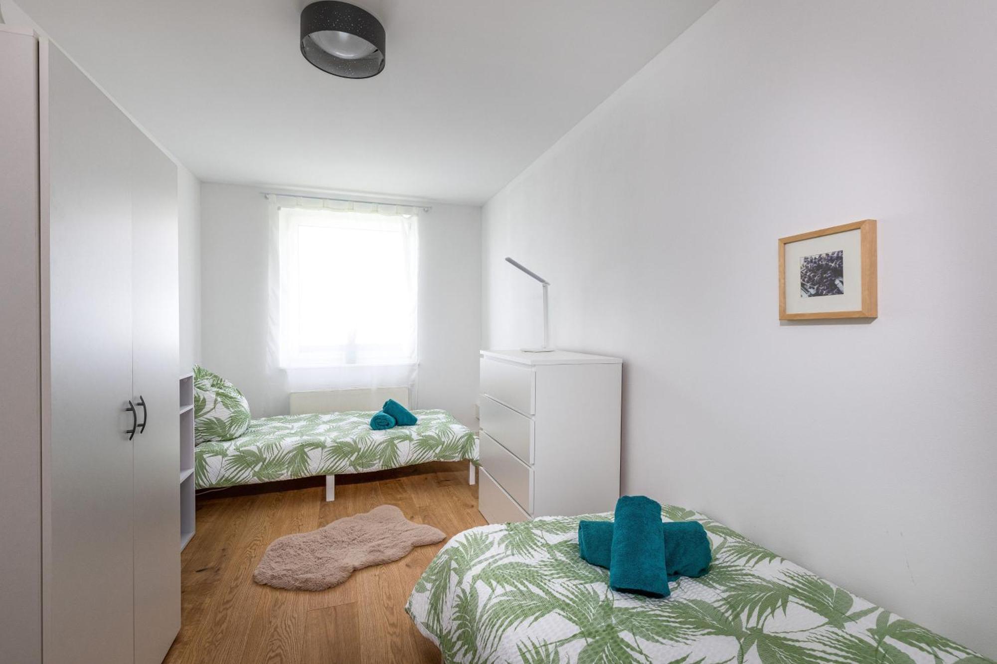 Schoenes, Modernes Apartment Mit Zwei Schlafzimmern - Zentral Mit Balkon Fuer 6 Personen Montabaur Exteriör bild