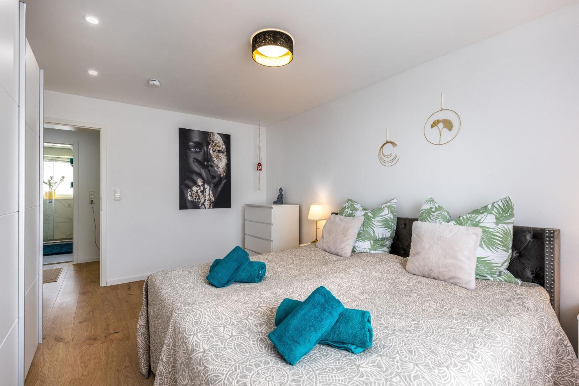 Schoenes, Modernes Apartment Mit Zwei Schlafzimmern - Zentral Mit Balkon Fuer 6 Personen Montabaur Exteriör bild